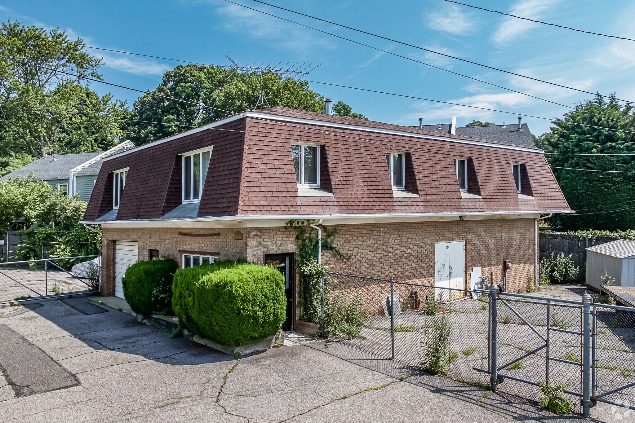 42 Herb Hill Rd, Glen Cove, NY for lease Primary Photo- Image 1 of 6