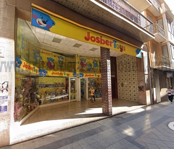 Commerce de détail dans Orihuela, Alicante à louer Photo du bâtiment- Image 1 de 3