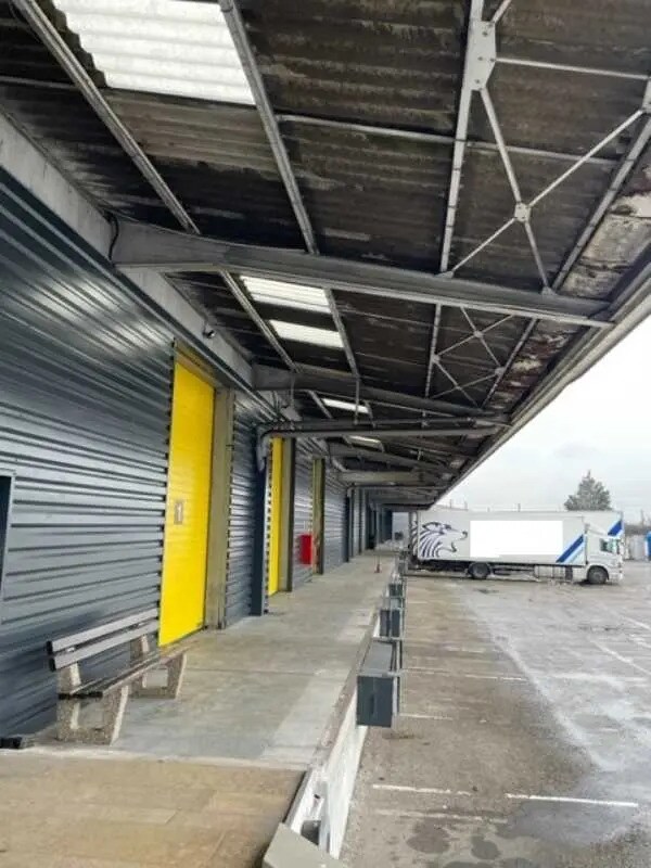 Flex in Saint-Priest for lease Building Photo- Image 1 of 11