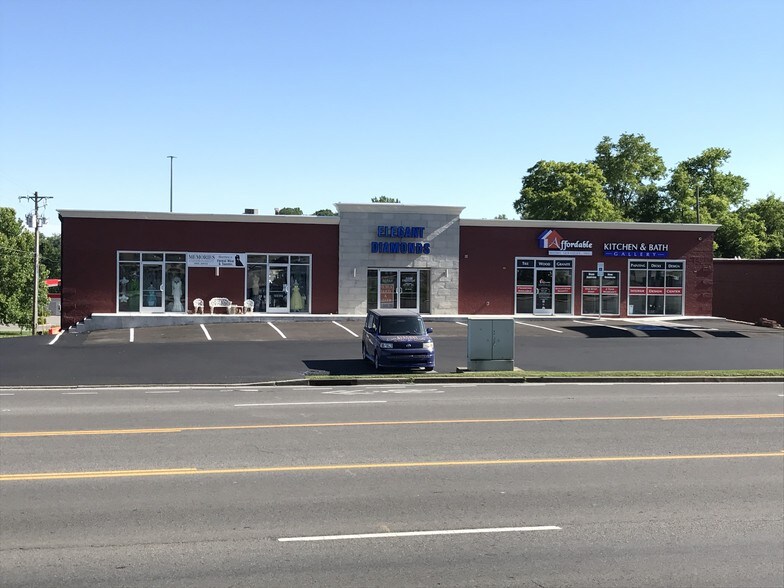 11316-11320 Lebanon Rd, Mount Juliet, TN à louer - Photo du bâtiment - Image 3 de 4