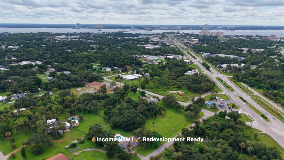308 Evergreen Rd, North Fort Myers, FL à vendre - Vidéo sur l’inscription commerciale - Image 2 de 6