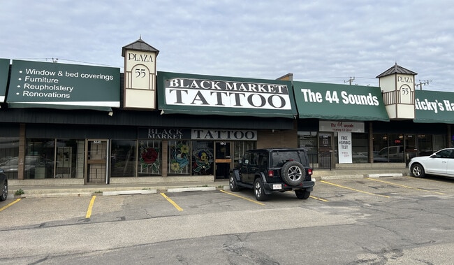 More details for 5524-5548 Calgary Trl NW, Edmonton, AB - Retail for Lease