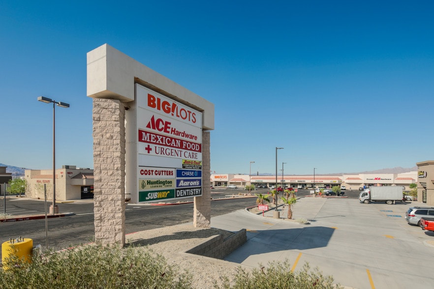 1799 Kiowa Ave, Lake Havasu City, AZ à louer - Photo du bâtiment - Image 3 de 5