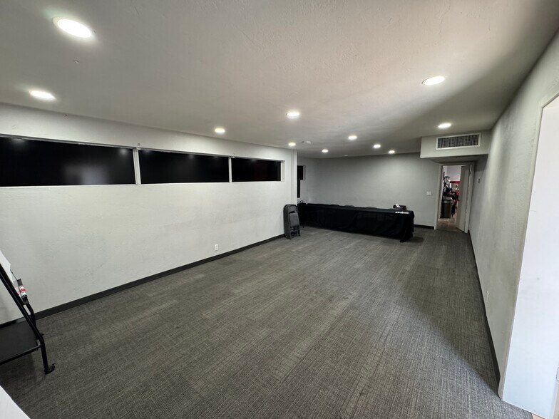 4411 N 19th Ave, Phoenix, AZ à vendre - Photo intérieure - Image 3 de 6