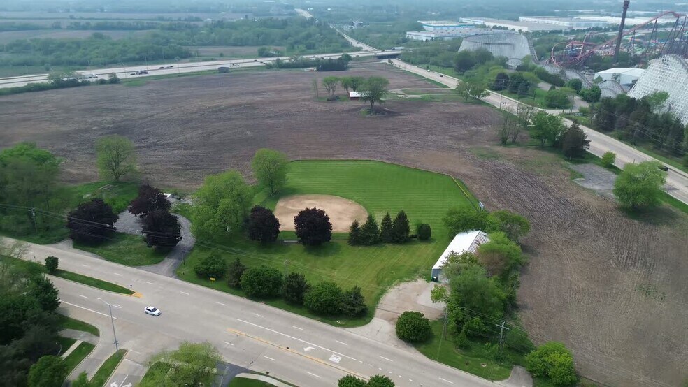 Interstate 94, Gurnee, IL à vendre - Vidéo sur l’inscription commerciale - Image 2 de 23