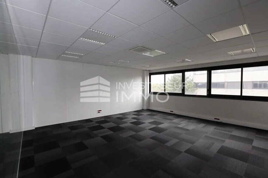 Office in Antony for lease - Interior Photo - Image 3 of 3