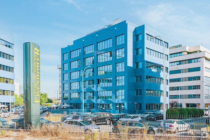 Avenida Sur Aeropuerto de Barajas, 24, Madrid, Madrid for sale - Primary Photo - Image 1 of 7