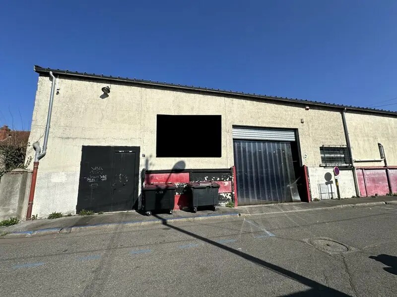 Flex dans Viry-Châtillon à louer Photo du bâtiment- Image 1 de 6