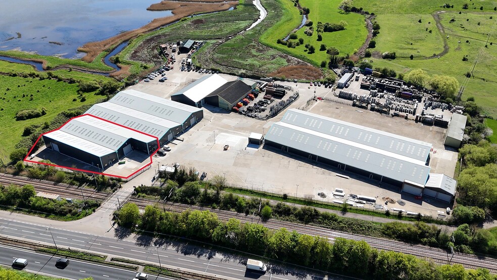 1 Wharf Ln, Basildon for lease - Building Photo - Image 2 of 9