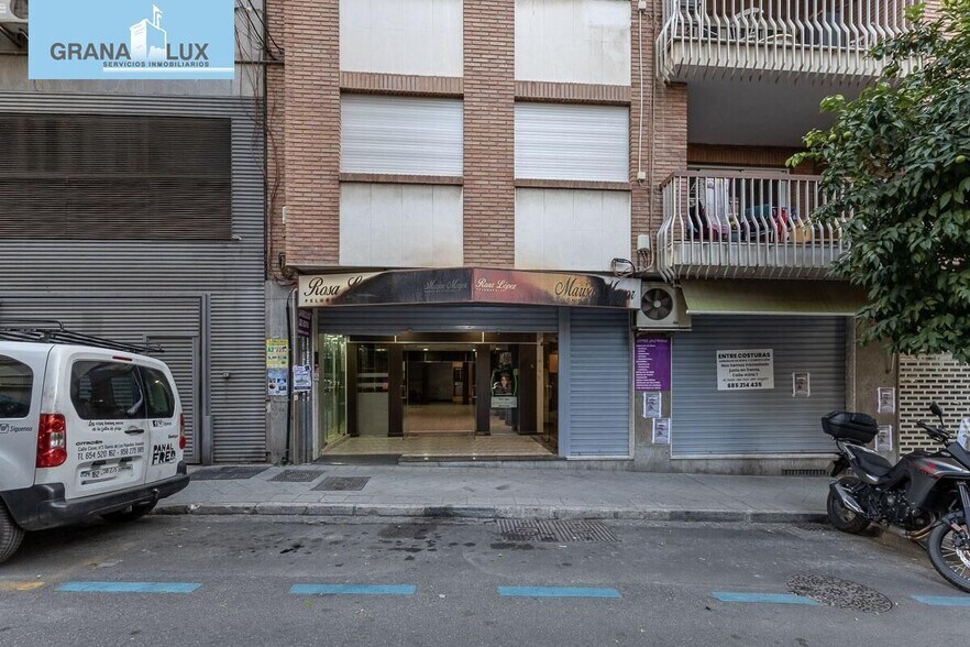 Calle Ruiseñor, 10, Granada, Granada for sale - Building Photo - Image 3 of 28