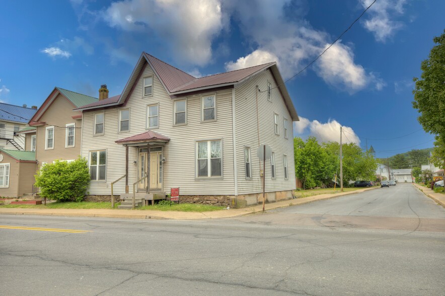 150 Main St, Benton, PA for sale - Building Photo - Image 1 of 1