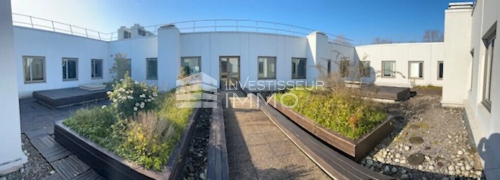 Flex in Nanterre for lease - Building Photo - Image 3 of 17