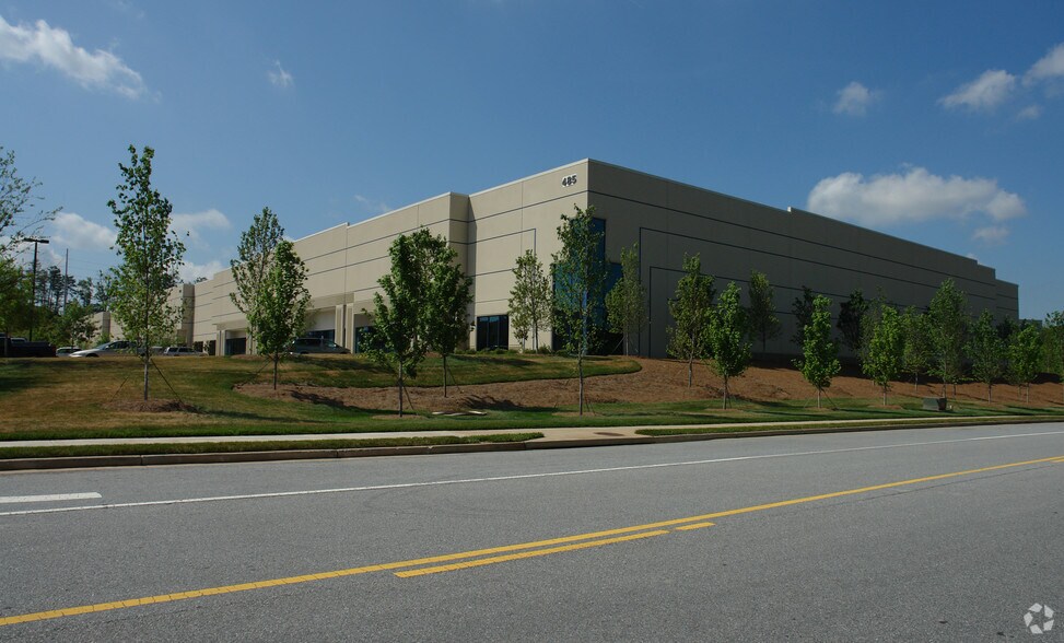 485 Horizon Dr, Suwanee, GA à louer - Photo du bâtiment - Image 3 de 8
