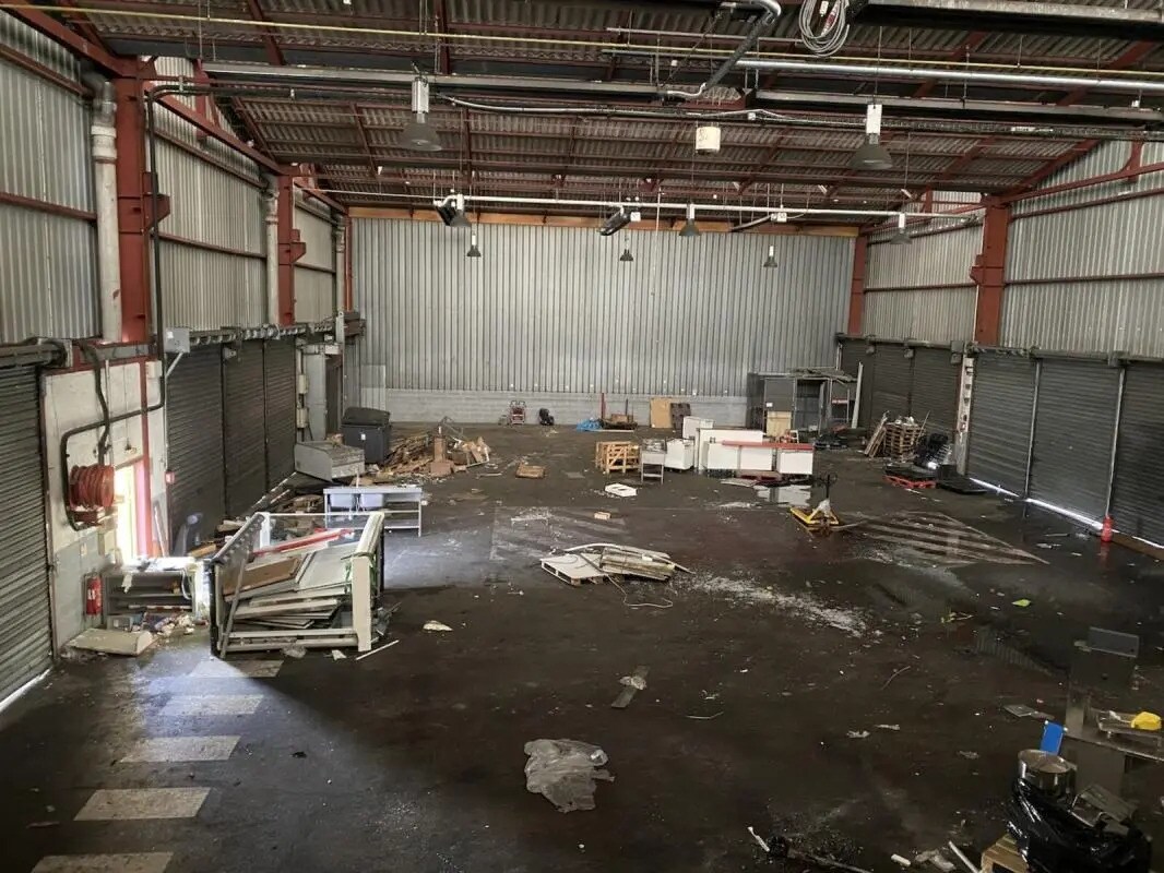 Industrial in Saint-Étienne-du-Rouvray for lease Building Photo- Image 1 of 5