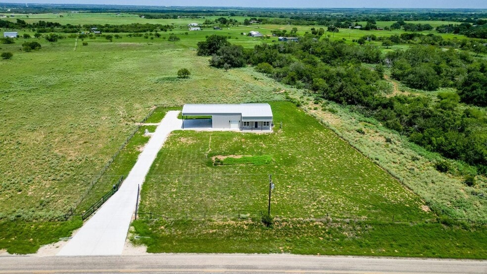 209 FM 1344, Floresville, TX for sale - Building Photo - Image 2 of 41