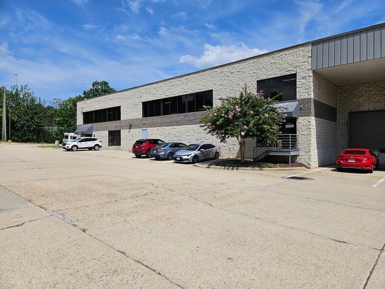 9406 Gunston Cove Rd, Lorton, VA for lease - Building Photo - Image 3 of 11