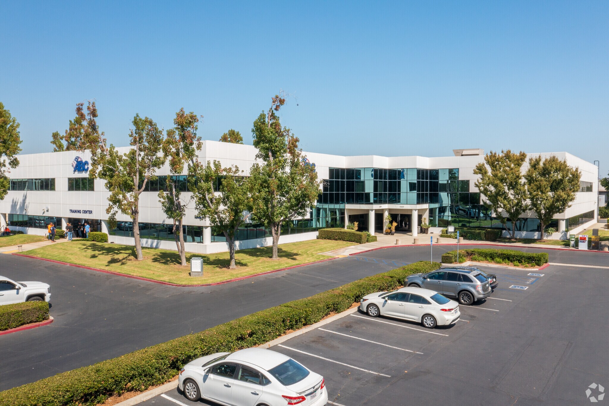 1400 N Kellogg Dr, Anaheim, CA for lease Primary Photo- Image 1 of 10