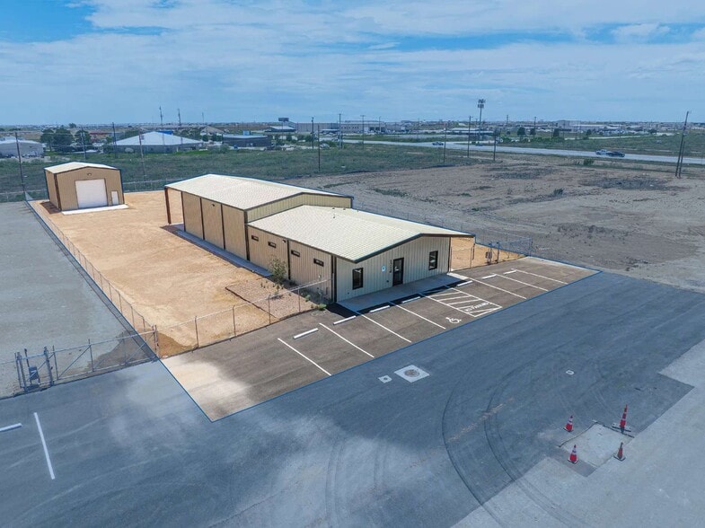 1714 N FM 1788, Midland, TX for lease - Building Photo - Image 3 of 12
