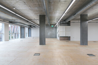 27-29 Downham Rd, London for lease Interior Photo- Image 1 of 6