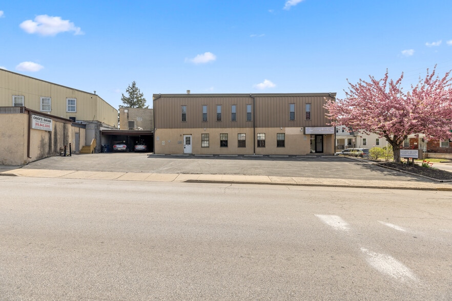 22-26 E Mount Pleasant Ave, Ambler, PA for sale - Primary Photo - Image 1 of 1