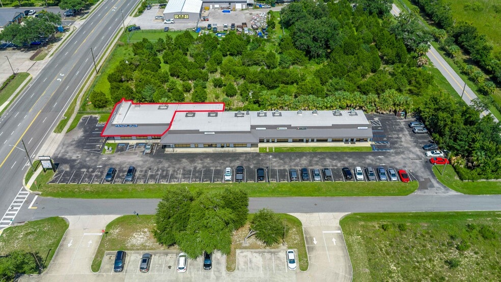 1020 NE 5th St, Crystal River, FL for lease - Building Photo - Image 2 of 37