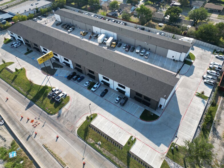 2828 Interstate 30, Mesquite, TX à louer - Photo du bâtiment - Image 3 de 15