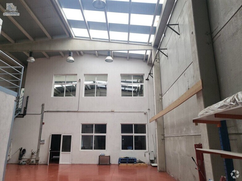 Industrial in Velilla de San Antonio, Madrid for sale - Building Photo - Image 2 of 7