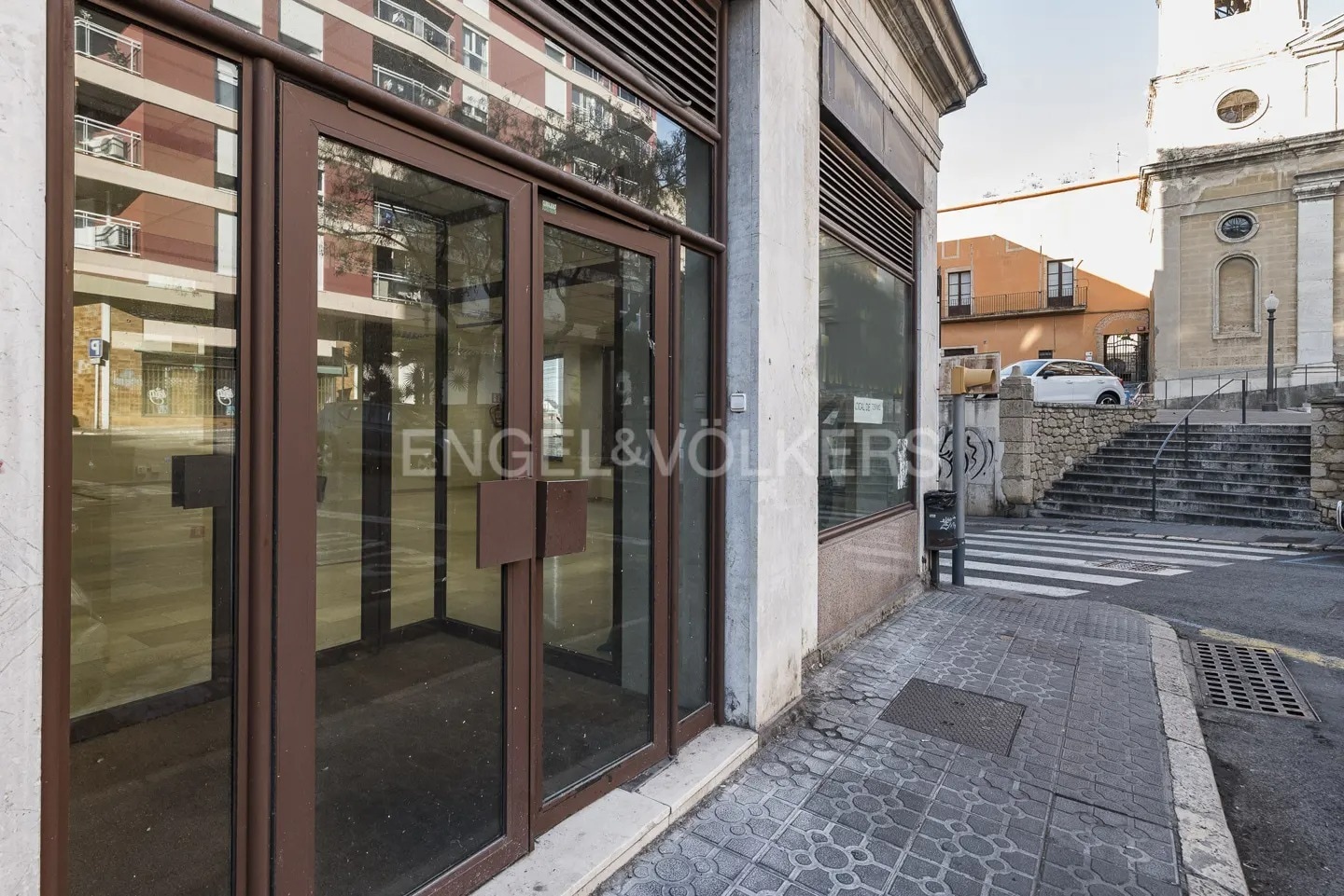 Retail in Tarragona, Tarragona for lease Interior Photo- Image 1 of 5