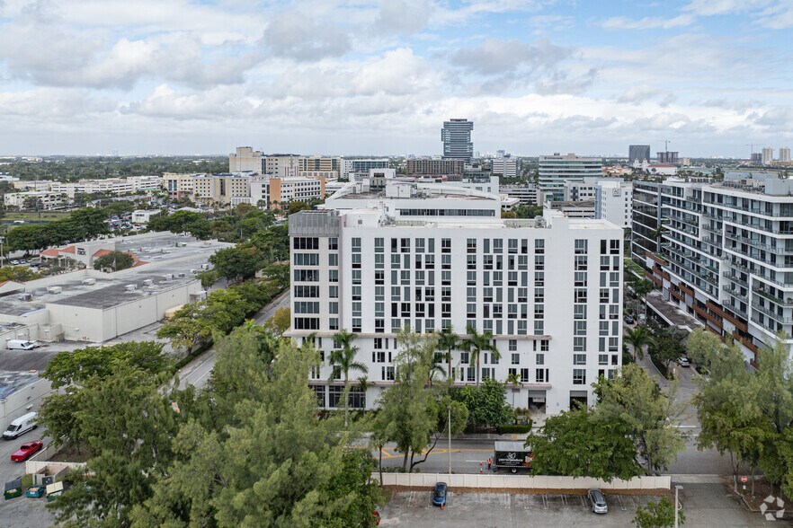 2940 NE 207th St, Aventura, FL à vendre - Aérien - Image 3 de 5