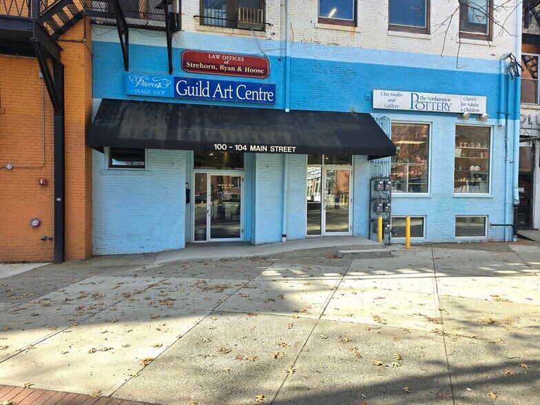 100 Main St, Northampton, MA à louer - Photo du bâtiment - Image 2 de 3