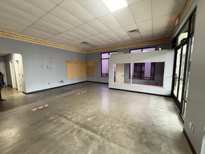 2495 Cedarcrest Rd, Acworth, GA for lease Interior Photo- Image 2 of 8