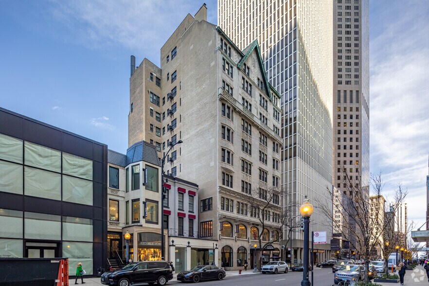 70 E Walton St, Chicago, IL à louer - Photo du bâtiment - Image 1 de 3