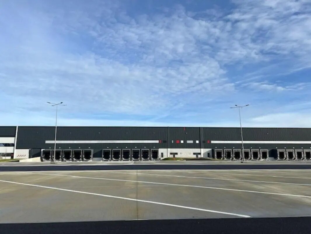 Industrial in Oudalle for lease Building Photo- Image 1 of 12