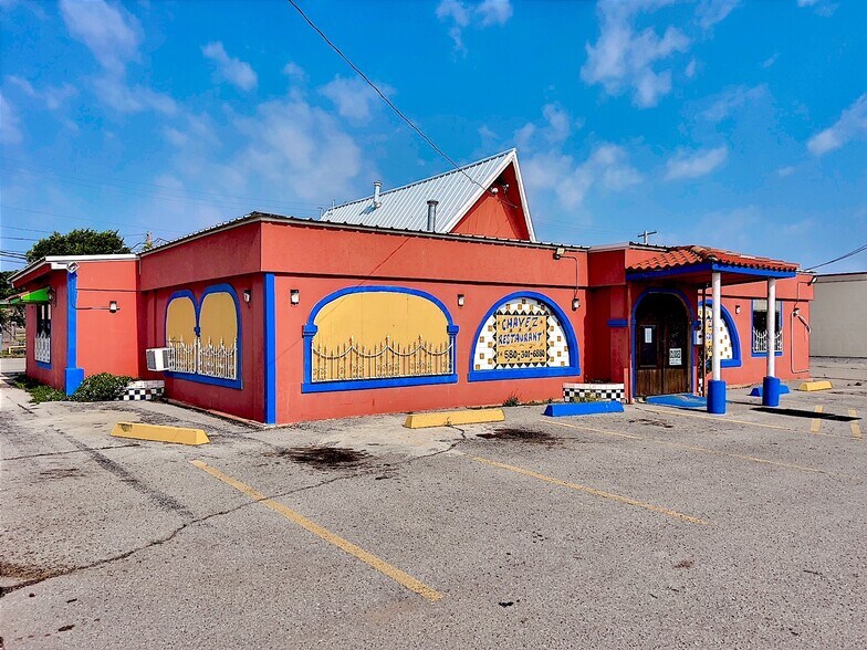 1221 N Grady St, Altus, OK à vendre - Photo du bâtiment - Image 1 de 12