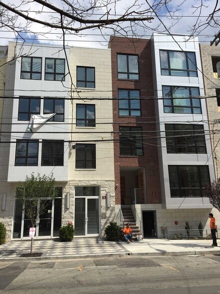 411 Jefferson St, Hoboken, NJ for sale - Building Photo - Image 1 of 2