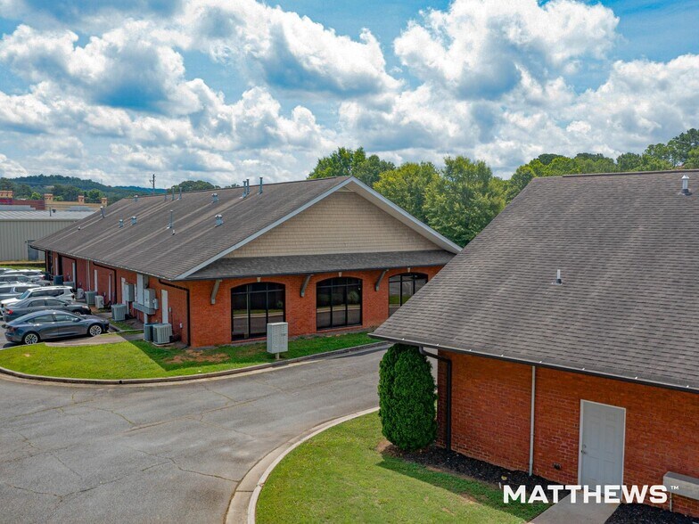 21 Pointe North Dr, Cartersville, GA à vendre - Photo du bâtiment - Image 2 de 3