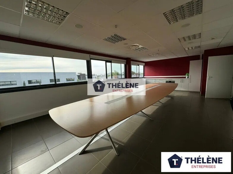 Office in Pérols for lease - Interior Photo - Image 2 of 8