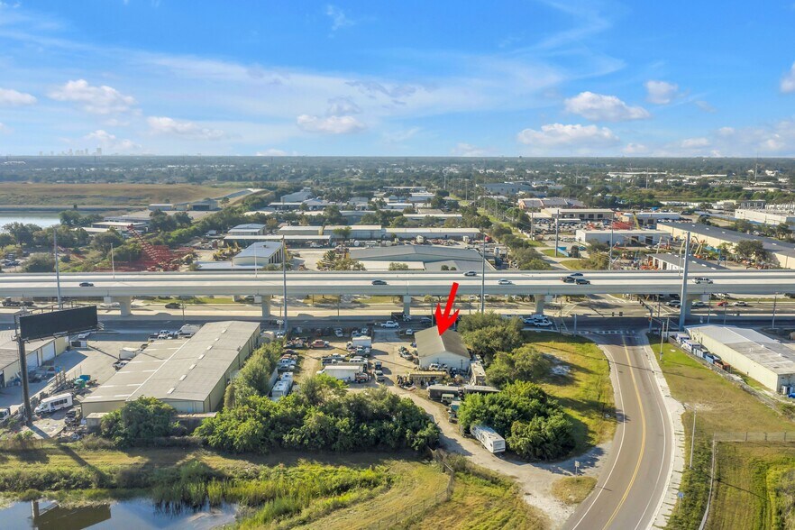 4245 118th Ave N, Clearwater, FL à vendre - Photo du bâtiment - Image 3 de 10