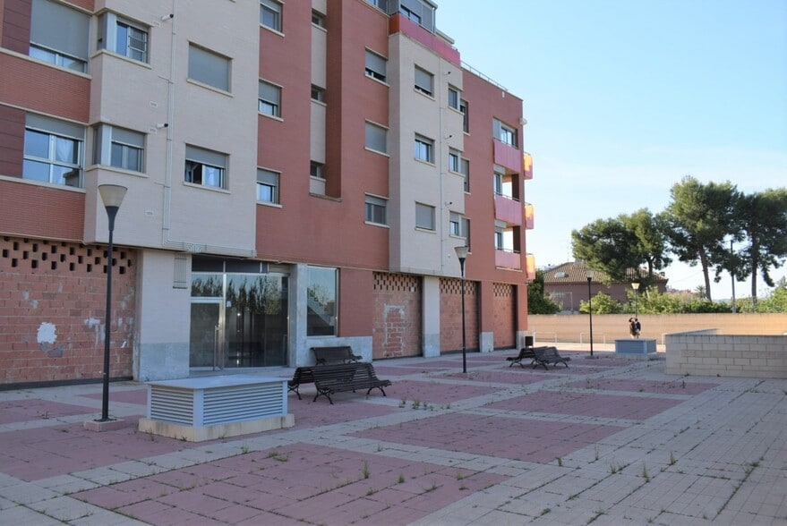 Retail in Murcia for lease - Building Photo - Image 3 of 15