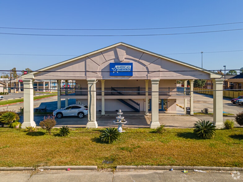 9919 Gwenadele Ave, Baton Rouge, LA for sale - Building Photo - Image 3 of 5