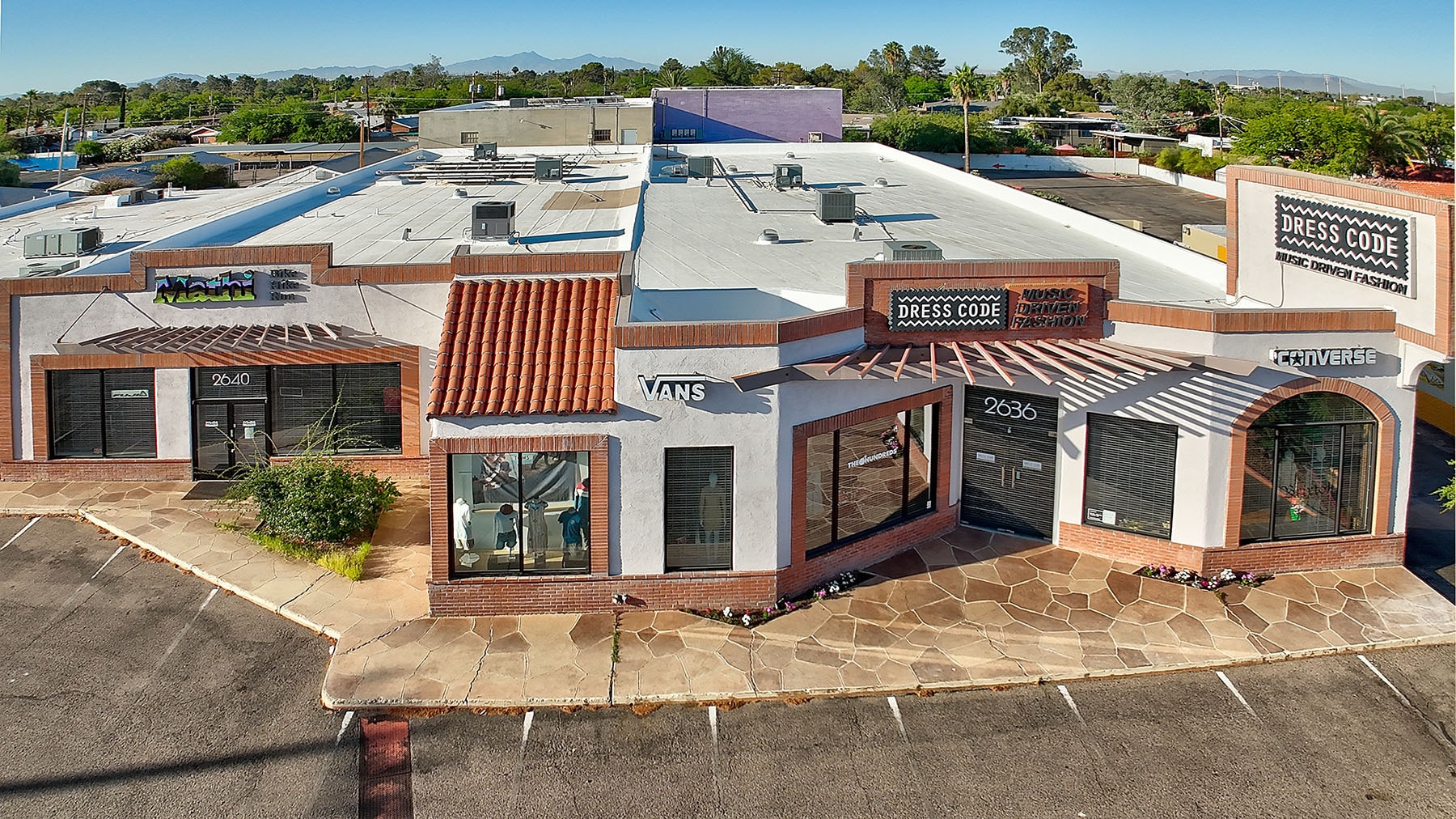 2636-2640 E Broadway Blvd, Tucson, AZ for lease Building Photo- Image 1 of 16