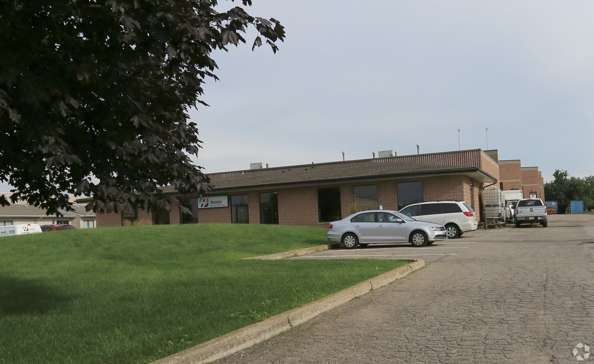 14 Gormley Industrial Ave, Whitchurch-Stouffville, ON for sale Primary Photo- Image 1 of 1