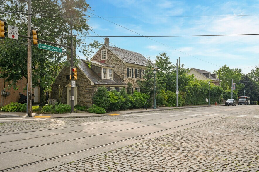 7402 Germantown Ave, Philadelphia, PA for lease - Building Photo - Image 2 of 15