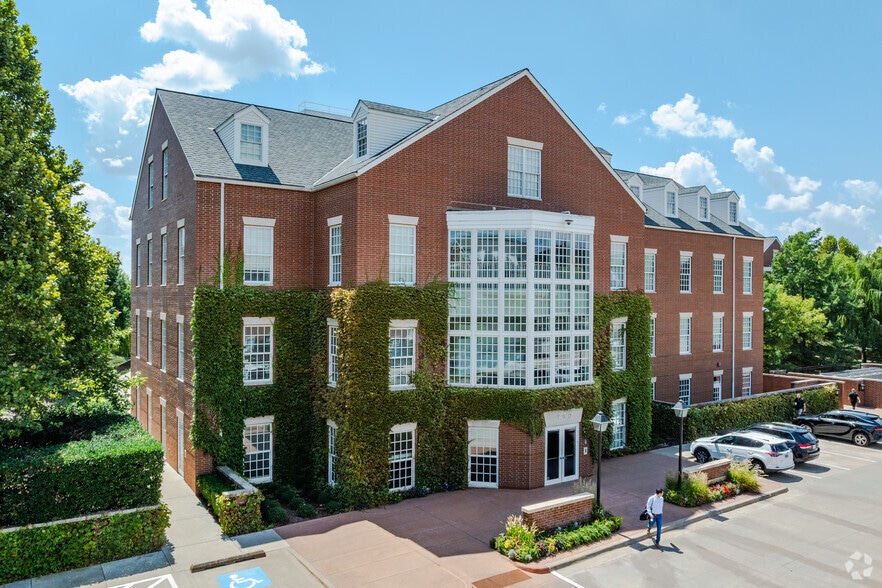 6040 N Western Ave, Oklahoma City, OK for sale - Building Photo - Image 2 of 6