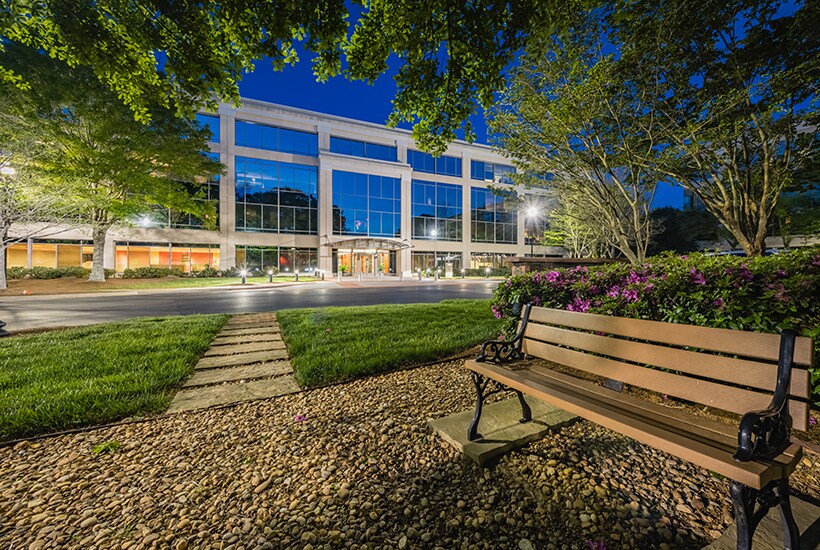 12735 Morris Road Ext, Alpharetta, GA à louer - Photo du bâtiment - Image 2 de 21