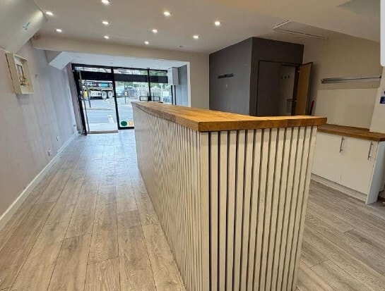 51-53 Chipstead Valley Rd, Coulsdon for sale - Interior Photo - Image 2 of 3