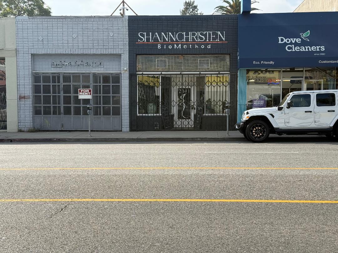 2043 Westwood Blvd, Los Angeles, CA for lease Primary Photo- Image 1 of 3