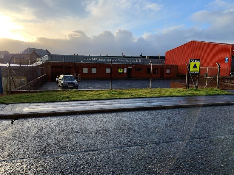 5 Dukes Rd, Troon à vendre - Photo du bâtiment - Image 1 de 2