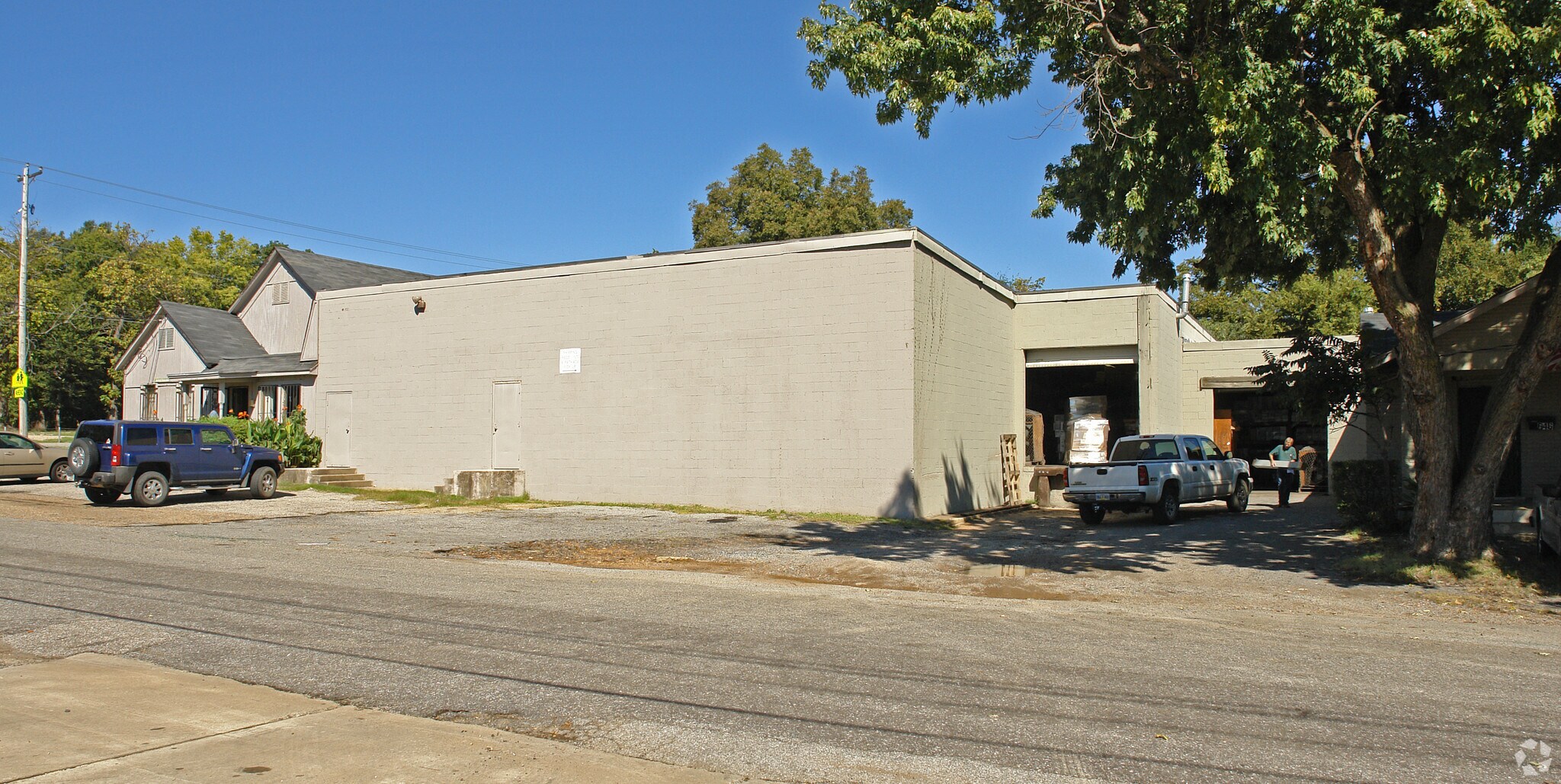 2634 Yale Ave, Memphis, TN for lease Building Photo- Image 1 of 5