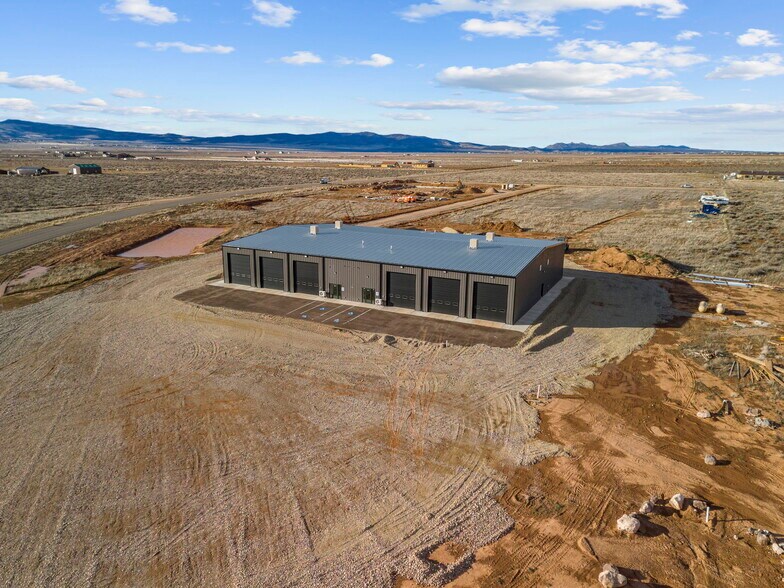 3709 5650 w, Cedar City, UT à louer - Photo du bâtiment - Image 2 de 41